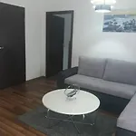 Rose Ann Apartment *
