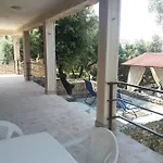 Rose Ann Apartment