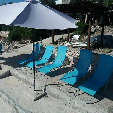 Rose Ann Apartment