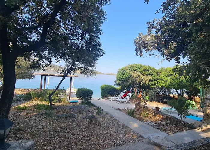 Rose Ann Rogoznica (Sibenik-Knin)